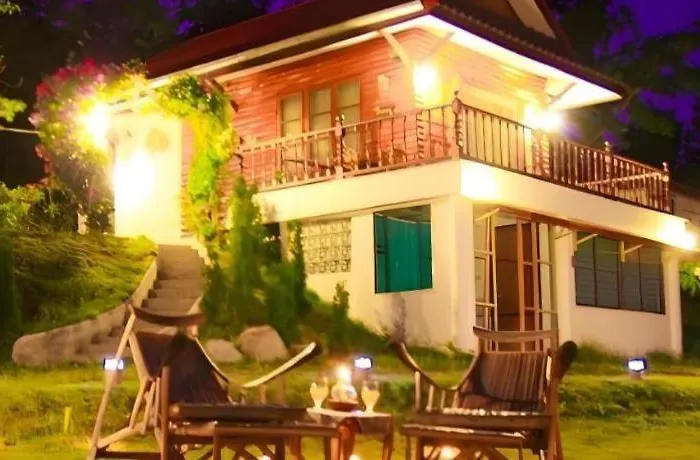 Resort Baanrai Areeya