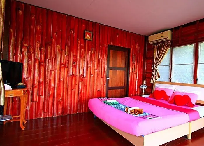 Resort Baanrai Areeya Pong Yo