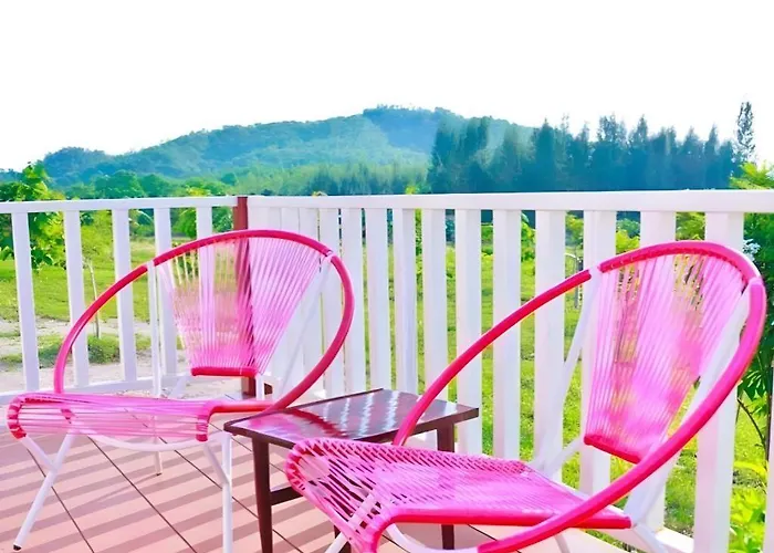 Baanrai Areeya Resort 2*